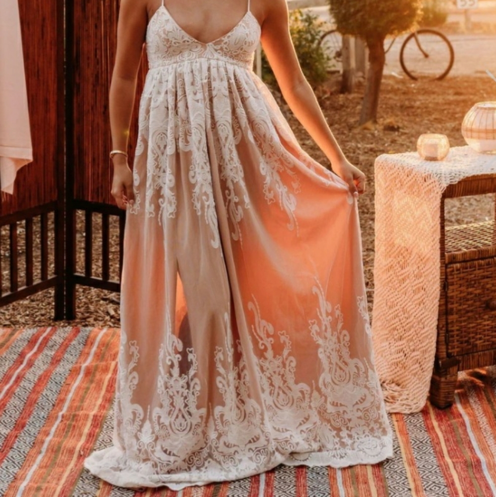 Lovely Lady Lace Dress
